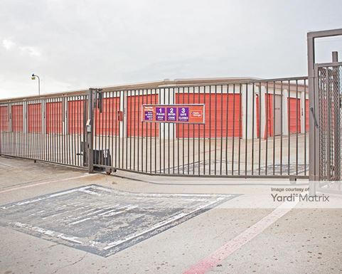 Source URL: https://cdnsc.rentcafe.com/dmslivecafe/3/1067660/1067660-1-2.jpg?width=-1&height=385&quality=80