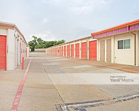 Source URL: https://cdnsc.rentcafe.com/dmslivecafe/3/1067660/1067660-1-3.jpg?width=-1&height=385&quality=80