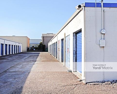 Source URL: https://cdnsc.rentcafe.com/dmslivecafe/3/1067666/1067666-1-4.jpg?width=-1&height=385&quality=80