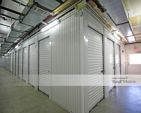 Source URL: https://cdnsc.rentcafe.com/dmslivecafe/3/1067673/1067673-1-3.jpg?width=-1&height=385&quality=80