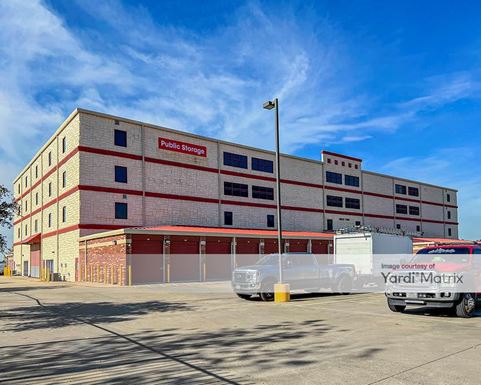 Source URL: https://cdnsc.rentcafe.com/dmslivecafe/3/1067677/1067677-1-2.jpg?width=-1&height=385&quality=80