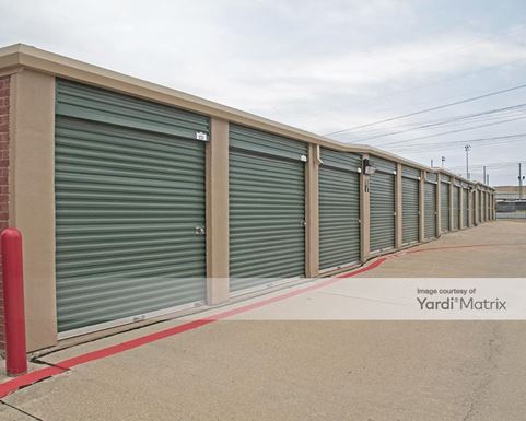 Source URL: https://cdnsc.rentcafe.com/dmslivecafe/3/1067681/1067681-1-2.jpg?width=-1&height=385&quality=80