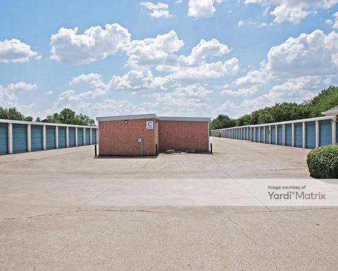 Source URL: https://cdnsc.rentcafe.com/dmslivecafe/3/1067685/1067685-1-4.jpg?width=-1&height=385&quality=80