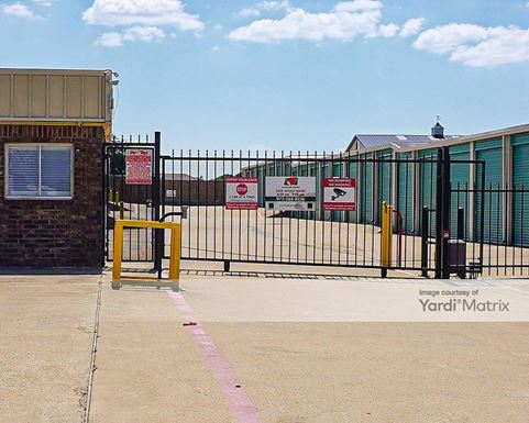 Source URL: https://cdnsc.rentcafe.com/dmslivecafe/3/1067689/1067689-1-2.jpg?width=-1&height=385&quality=80