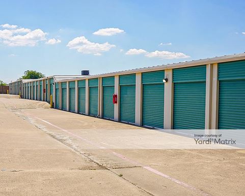 Source URL: https://cdnsc.rentcafe.com/dmslivecafe/3/1067689/1067689-1-4.jpg?width=-1&height=385&quality=80