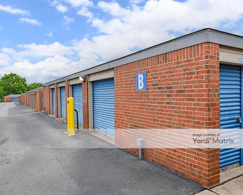 Source URL: https://cdnsc.rentcafe.com/dmslivecafe/3/1067763/1067763-1-3.jpg?width=-1&height=385&quality=80