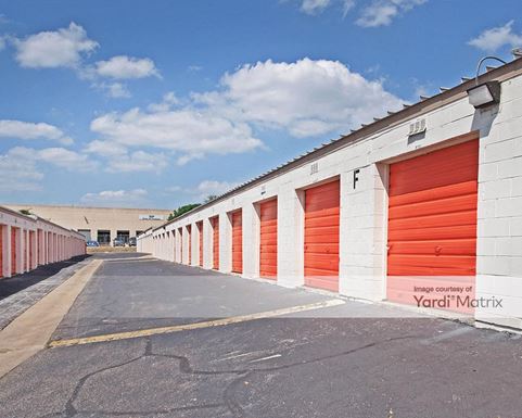 Source URL: https://cdnsc.rentcafe.com/dmslivecafe/3/1067782/1067782-1-4.jpg?width=-1&height=385&quality=80