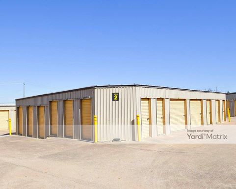 Source URL: https://cdnsc.rentcafe.com/dmslivecafe/3/1067785/1067785-1-5.jpg?width=-1&height=385&quality=80