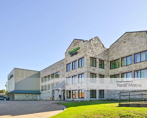 Source URL: https://cdnsc.rentcafe.com/dmslivecafe/3/1067786/1067786-1-3.jpg?width=-1&height=385&quality=80