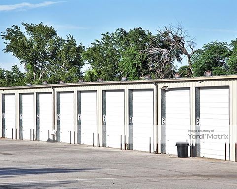 Source URL: https://cdnsc.rentcafe.com/dmslivecafe/3/1067793/1067793-1-4.jpg?width=-1&height=385&quality=80