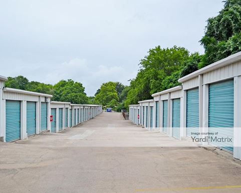 Source URL: https://cdnsc.rentcafe.com/dmslivecafe/3/1067799/1067799-1-2.jpg?width=-1&height=385&quality=80