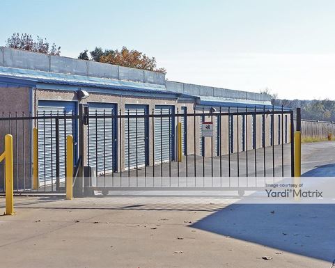 Source URL: https://cdnsc.rentcafe.com/dmslivecafe/3/1067850/1067850-1-4.jpg?width=-1&height=385&quality=80