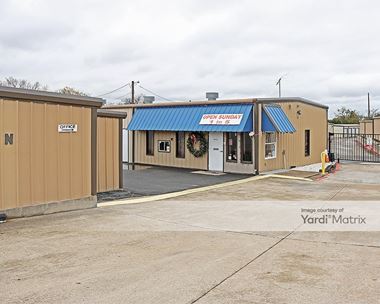 Storage Units for Rent available at 731 West Debbie Lane, Mansfield, TX 76063