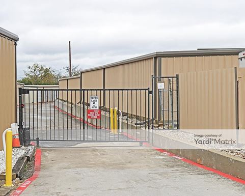 Source URL: https://cdnsc.rentcafe.com/dmslivecafe/3/1067858/1067858-1-2.jpg?width=-1&height=385&quality=80