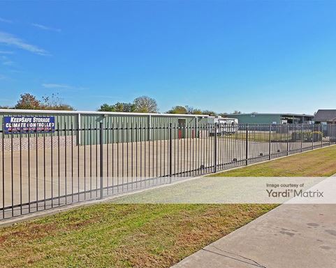 Source URL: https://cdnsc.rentcafe.com/dmslivecafe/3/1067861/1067861-1-3.jpg?width=-1&height=385&quality=80