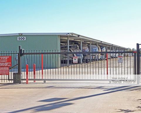 Source URL: https://cdnsc.rentcafe.com/dmslivecafe/3/1067861/1067861-1-4.jpg?width=-1&height=385&quality=80