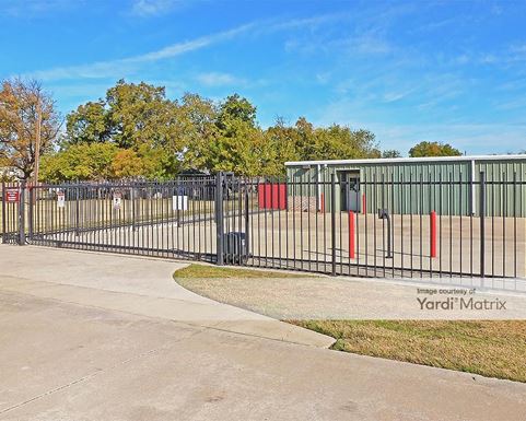 Source URL: https://cdnsc.rentcafe.com/dmslivecafe/3/1067861/1067861-1-5.jpg?width=-1&height=385&quality=80