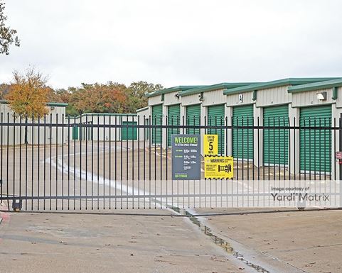 Source URL: https://cdnsc.rentcafe.com/dmslivecafe/3/1067868/1067868-1-3.jpg?width=-1&height=385&quality=80