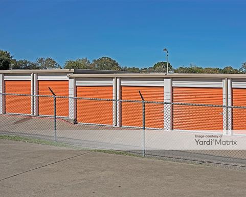 Source URL: https://cdnsc.rentcafe.com/dmslivecafe/3/1067872/1067872-1-5.jpg?width=-1&height=385&quality=80