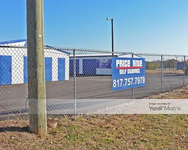 Storage Units for Rent available at 1319 Santa Fe Drive, Weatherford, TX 76086
