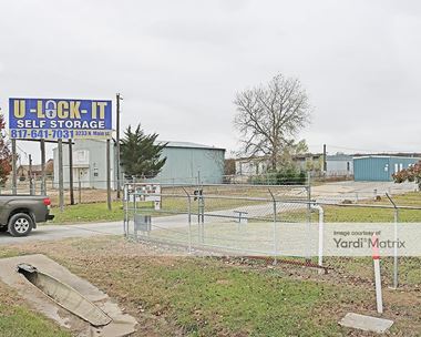 Storage Units for Rent available at 3233 North Main Street, Cleburne, TX 76033
