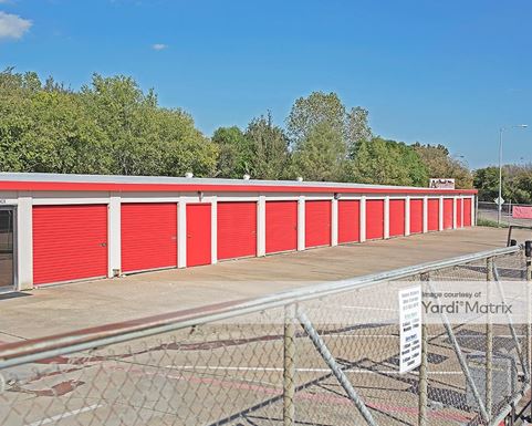 Source URL: https://cdnsc.rentcafe.com/dmslivecafe/3/1067883/1067883-1-2.jpg?width=-1&height=385&quality=80