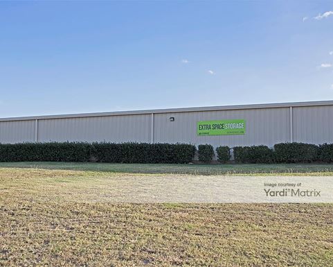 Source URL: https://cdnsc.rentcafe.com/dmslivecafe/3/1067888/1067888-1-5.jpg?width=-1&height=385&quality=80