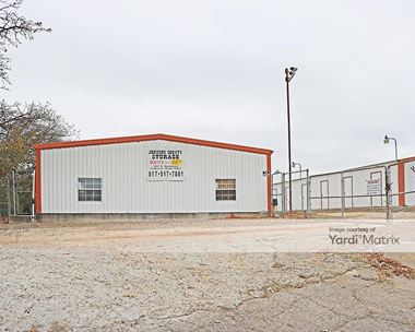 Storage Units for Rent available at 1567 East Henderson Street, Cleburne, TX 76031