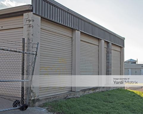 Source URL: https://cdnsc.rentcafe.com/dmslivecafe/3/1067895/1067895-1-3.jpg?width=-1&height=385&quality=80