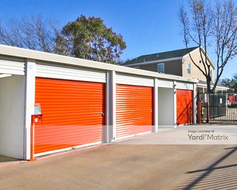 Source URL: https://cdnsc.rentcafe.com/dmslivecafe/3/1067917/1067917-1-4.jpg?width=-1&height=385&quality=80