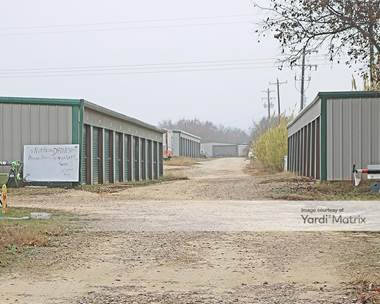 Storage Units for Rent available at 7711 East FM 917, Alvarado, TX 76009