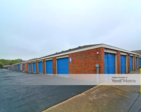 Source URL: https://cdnsc.rentcafe.com/dmslivecafe/3/1067923/1067923-1-2.jpg?width=-1&height=385&quality=80