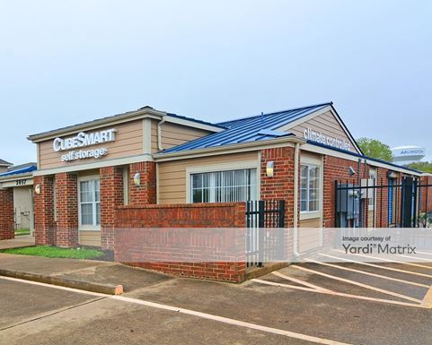 Source URL: https://cdnsc.rentcafe.com/dmslivecafe/3/1067923/1067923-1-5.jpg?width=-1&height=385&quality=80