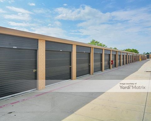 Source URL: https://cdnsc.rentcafe.com/dmslivecafe/3/1067937/1067937-1-2.jpg?width=-1&height=385&quality=80