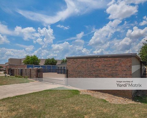 Source URL: https://cdnsc.rentcafe.com/dmslivecafe/3/1067939/1067939-1-3.jpg?width=-1&height=385&quality=80