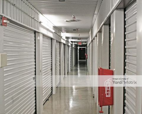 Source URL: https://cdnsc.rentcafe.com/dmslivecafe/3/1067945/1067945-1-5.jpg?width=-1&height=385&quality=80