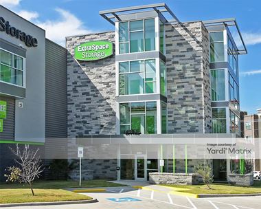 Storage Units for Rent available at 5353 Maple Avenue, Dallas, TX 75235