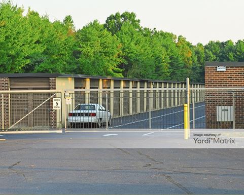 Source URL: https://cdnsc.rentcafe.com/dmslivecafe/3/1067963/1067963-1-2.jpg?width=-1&height=385&quality=80