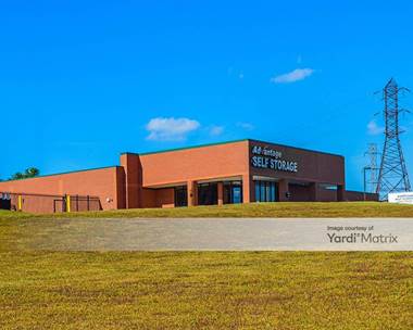 Storage Units for Rent available at 7700 Advantage Storage Drive, Chester, VA 23831