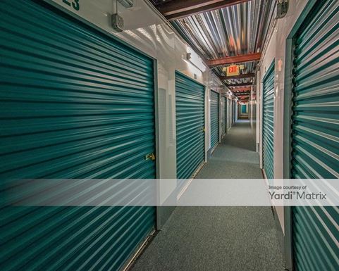 Source URL: https://cdnsc.rentcafe.com/dmslivecafe/3/1067980/1067980-1-3.jpg?width=-1&height=385&quality=80