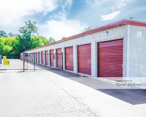 Source URL: https://cdnsc.rentcafe.com/dmslivecafe/3/1067999/1067999-1-4.jpg?width=-1&height=385&quality=80