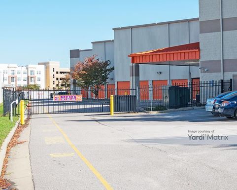 Source URL: https://cdnsc.rentcafe.com/dmslivecafe/3/1068023/1068023-1-2.jpg?width=-1&height=385&quality=80