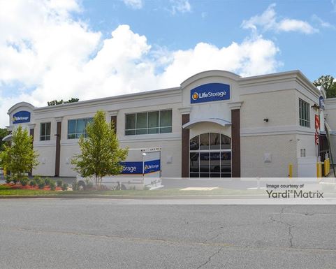 Source URL: https://cdnsc.rentcafe.com/dmslivecafe/3/1068046/1068046-1-3.jpg?width=-1&height=385&quality=80