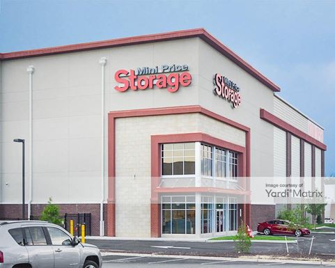 Source URL: https://cdnsc.rentcafe.com/dmslivecafe/3/1068061/1068061-1-2.jpg?width=-1&height=385&quality=80