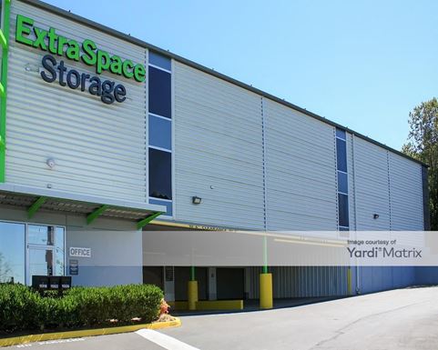 Source URL: https://cdnsc.rentcafe.com/dmslivecafe/3/1068079/1068079-1-5.jpg?width=-1&height=385&quality=80