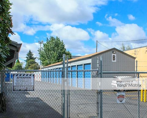 Source URL: https://cdnsc.rentcafe.com/dmslivecafe/3/1068083/1068083-1-3.jpg?width=-1&height=385&quality=80