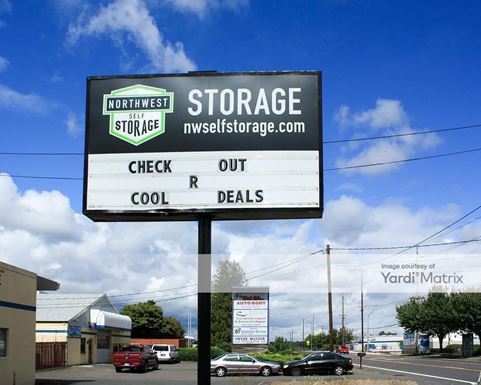 Source URL: https://cdnsc.rentcafe.com/dmslivecafe/3/1068083/1068083-1-4.jpg?width=-1&height=385&quality=80