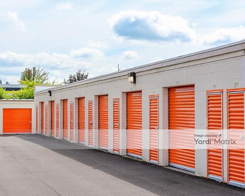 Source URL: https://cdnsc.rentcafe.com/dmslivecafe/3/1068087/1068087-1-3.jpg?width=-1&height=385&quality=80