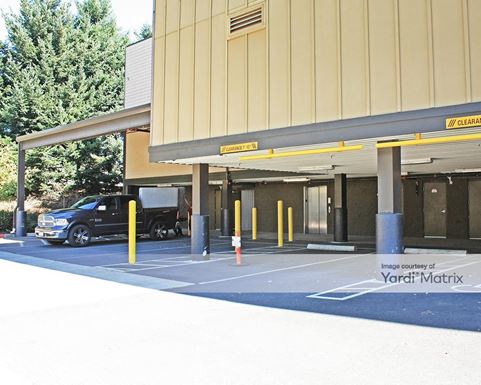 Source URL: https://cdnsc.rentcafe.com/dmslivecafe/3/1068094/1068094-1-3.jpg?width=-1&height=385&quality=80