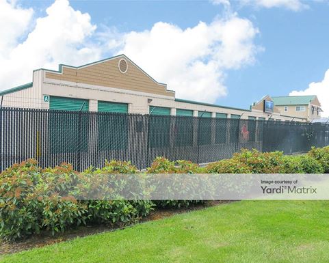 Source URL: https://cdnsc.rentcafe.com/dmslivecafe/3/1068107/1068107-1-4.jpg?width=-1&height=385&quality=80